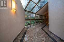 301 - 278 BLOOR STREET E Toronto 