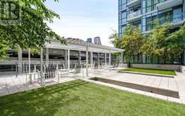 907 - 210 SIMCOE STREET Toronto