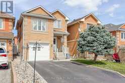 32 CLANDFIELD STREET Markham