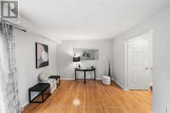 69 HALFMOON SQUARE Toronto