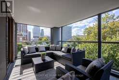 606 - 4 LOWTHER AVENUE Toronto