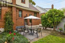 9 LYNDALE DRIVE Toronto 