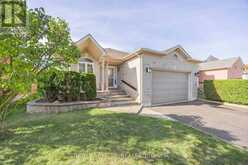 8 DUVAL DRIVE Barrie