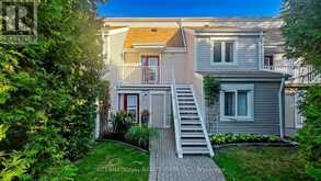 162 - 51 TROTT BOULEVARD Collingwood