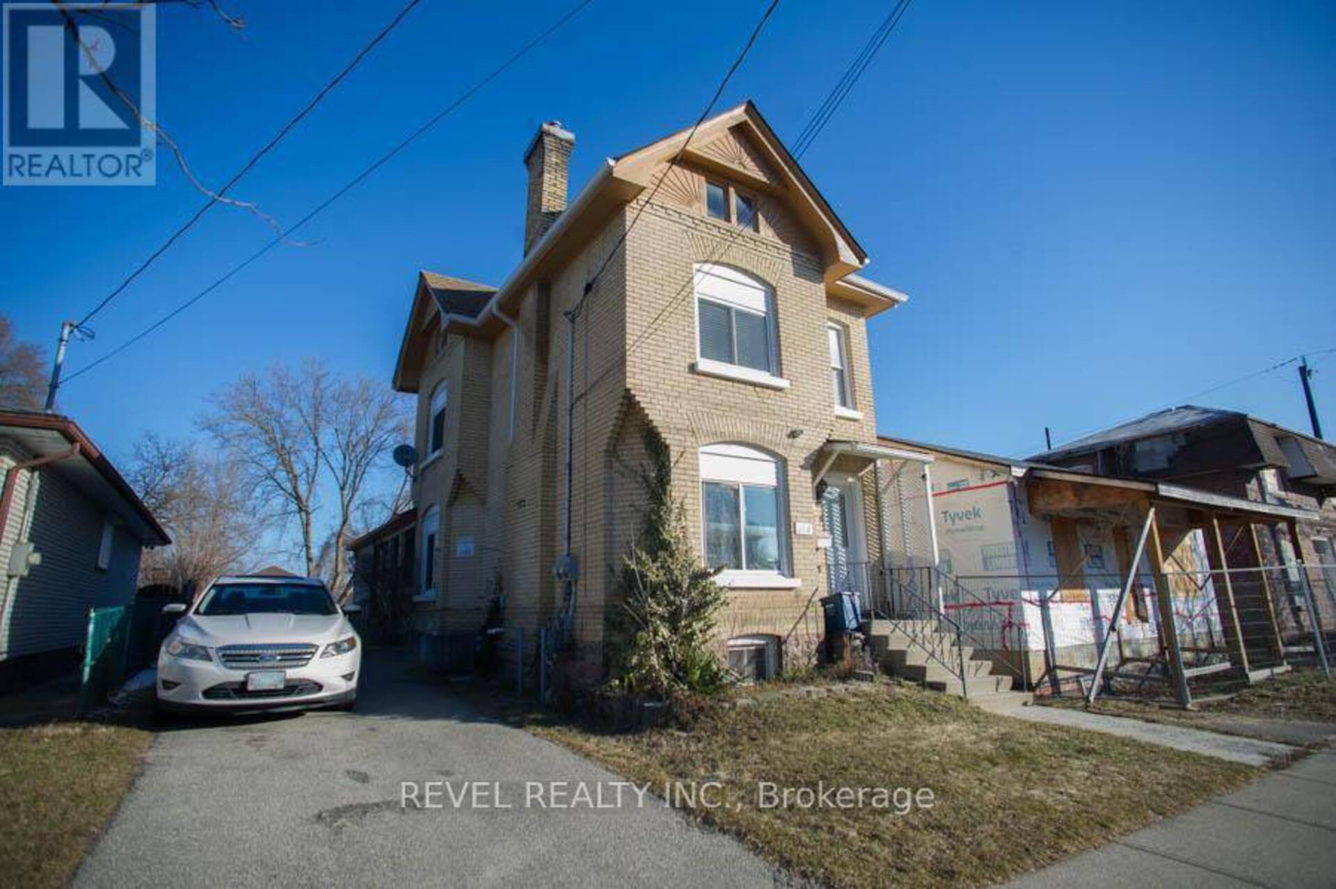 282 DARLING STREET Brantford