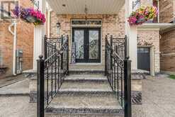 15 BACHELOR STREET Brampton 