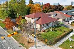 98 DOLLY VARDEN BOULEVARD Toronto 