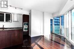 4202 - 12 YORK STREET Toronto 