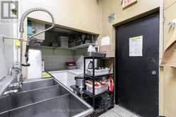 17 - 100 STEELES AVENUE W Vaughan 