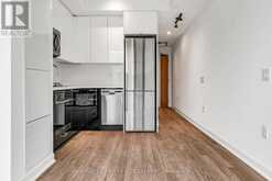 906 - 195 MCCAUL STREET Toronto