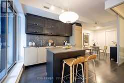 224 - 783 BATHURST STREET Toronto 