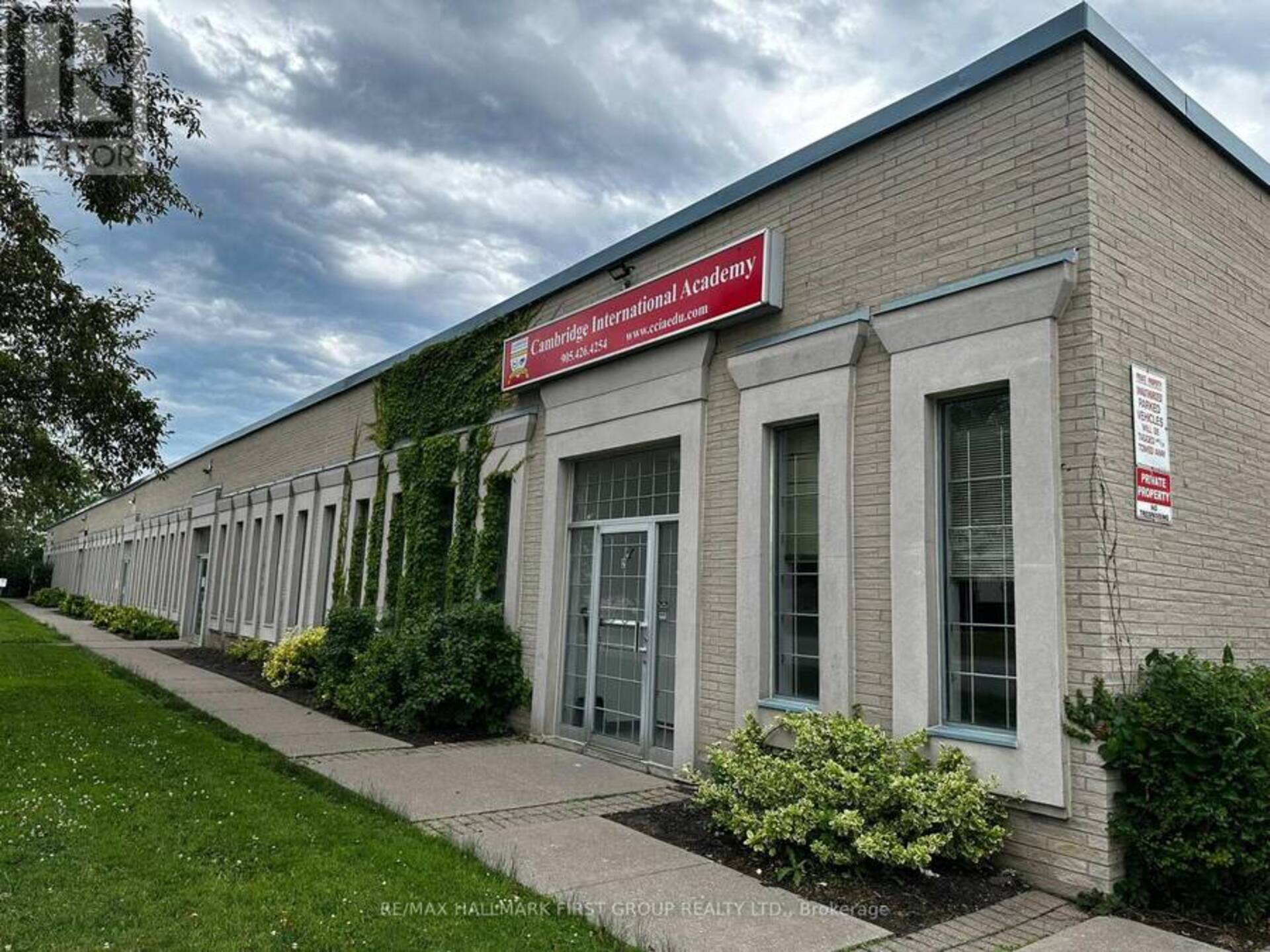 2 - 126 COMMERCIAL AVENUE Ajax