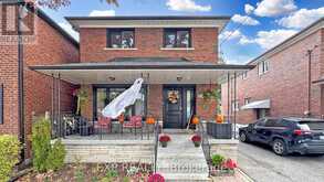 2 - 477A COSBURN AVENUE Toronto