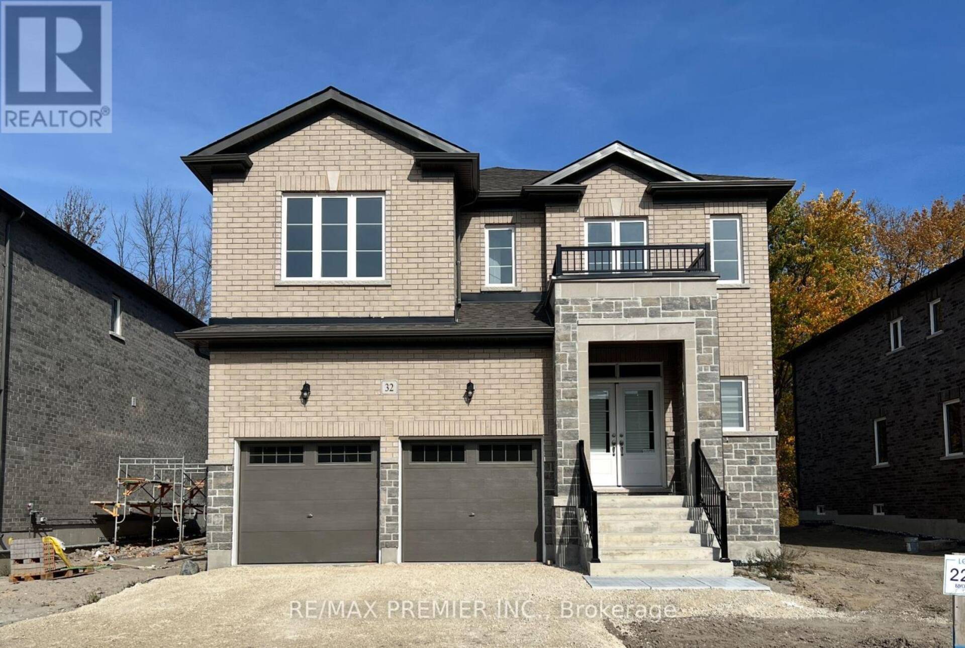 32 AMBER DRIVE Wasaga Beach