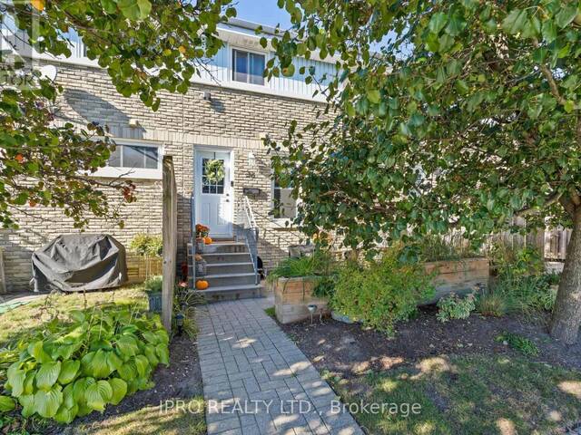 36 - 35 BRECKENRIDGE DRIVE Kitchener Ontario