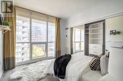 819 - 8 TELEGRAM MEWS Toronto 