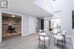 819 - 8 TELEGRAM MEWS Toronto 