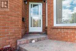 6525 WARBLER LANE Mississauga