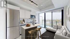 912 - 195 MCCAUL STREET Toronto