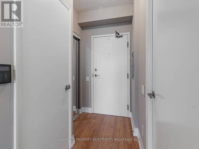 2108 - 21 CARLTON STREET Toronto Ontario