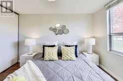 403 - 10 EDGECLIFF GOLFWAY Toronto