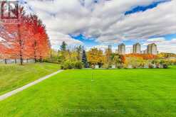 403 - 10 EDGECLIFF GOLFWAY Toronto