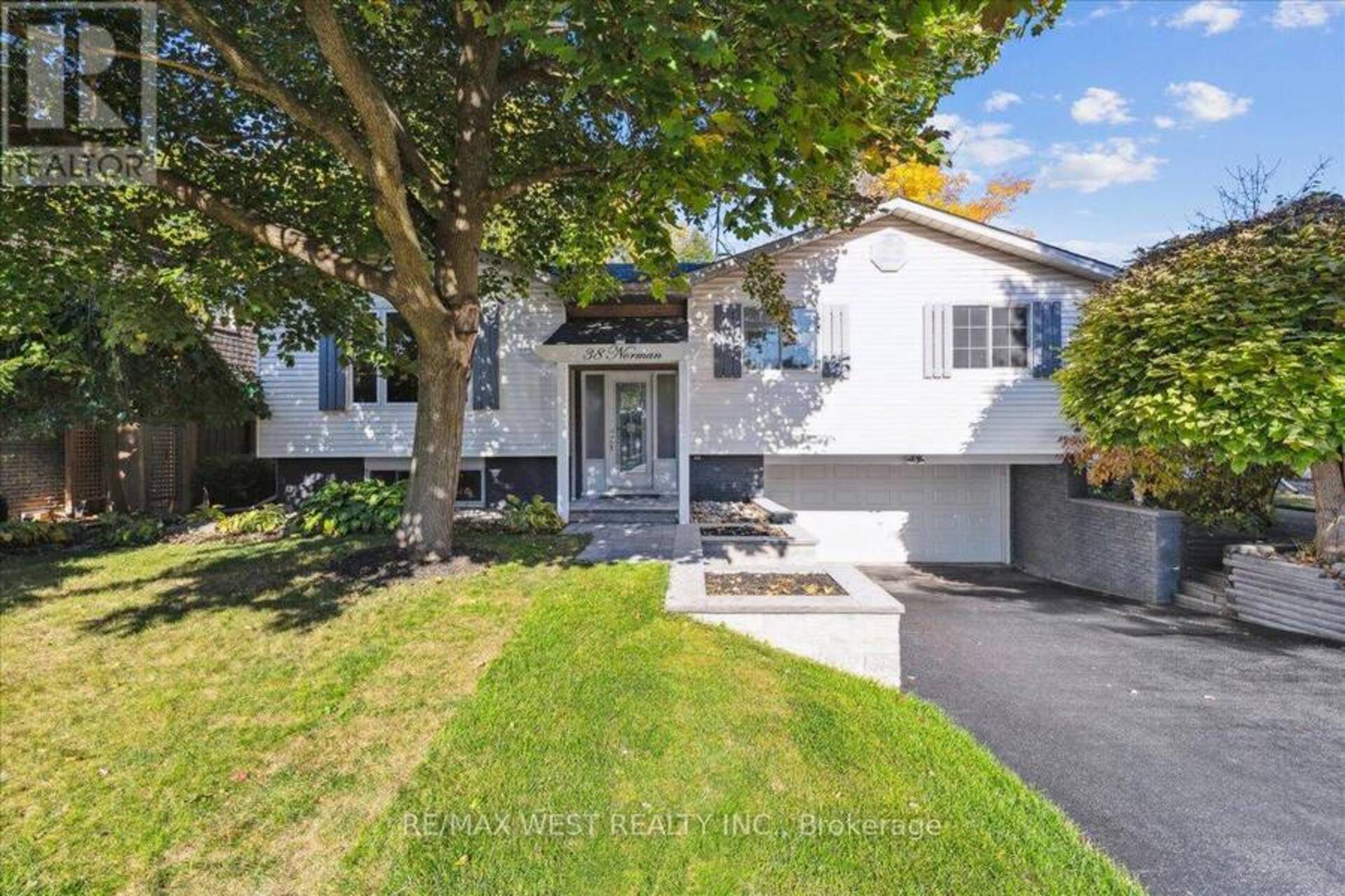 38 NORMAN AVENUE Halton Hills