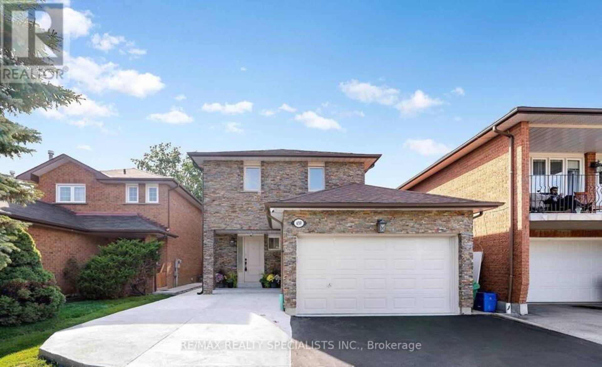 4 - 659 ROSELAIRE TRAIL Mississauga