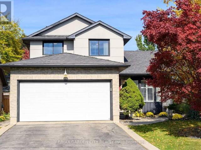 27 EMPEROR AVENUE Hamilton Ontario