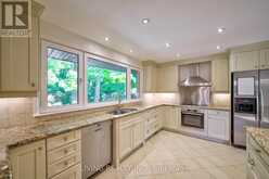 6 HILLAVON DRIVE Toronto