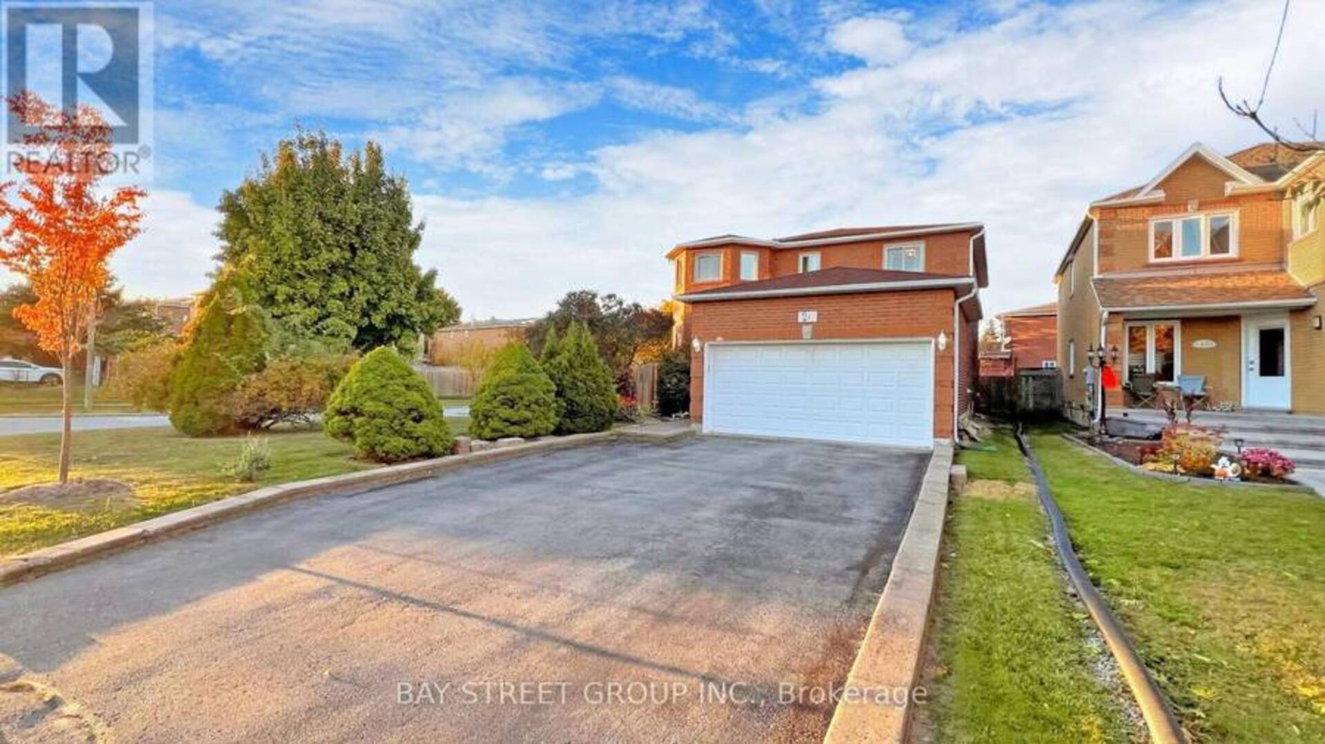 24 JUSTUS DRIVE Richmond Hill