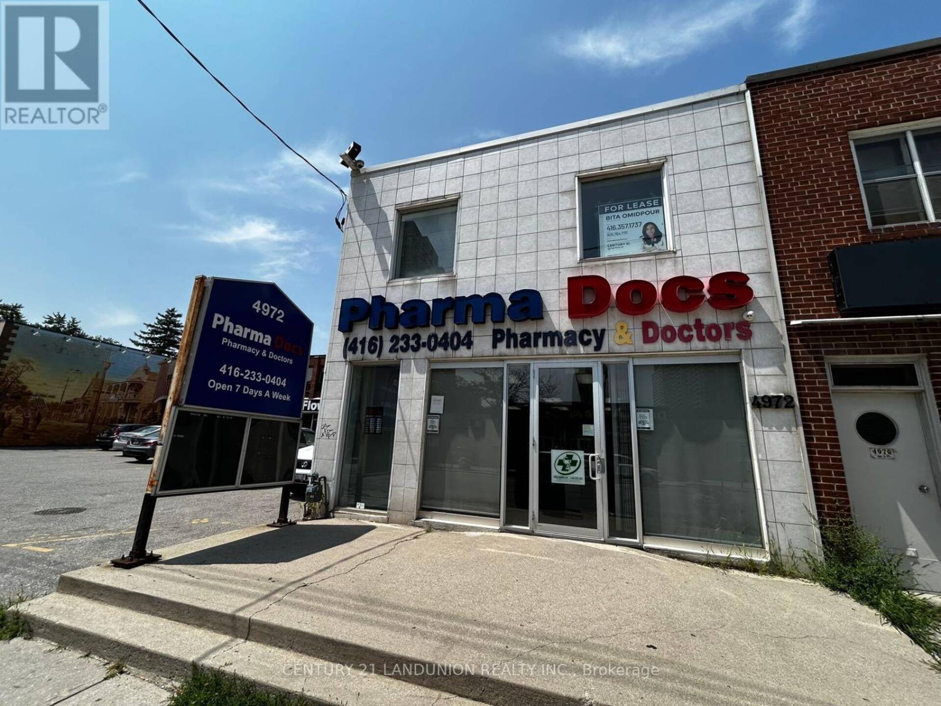 BSMT - 4972 DUNDAS STREET W Toronto