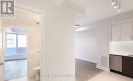 301 - 2525 BATHURST STREET Toronto