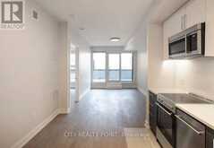 301 - 2525 BATHURST STREET Toronto