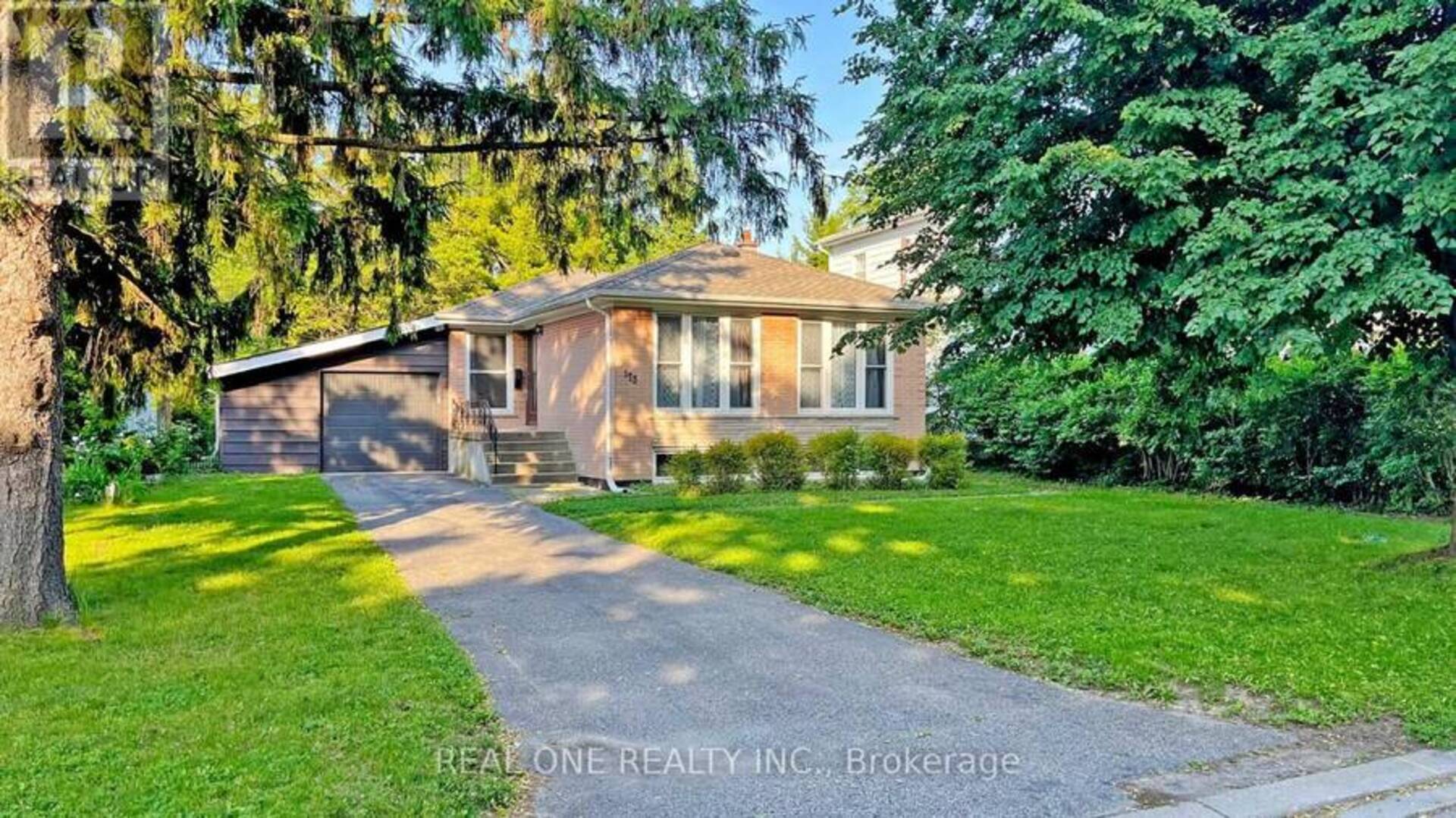 173 SUSSEX AVENUE Richmond Hill