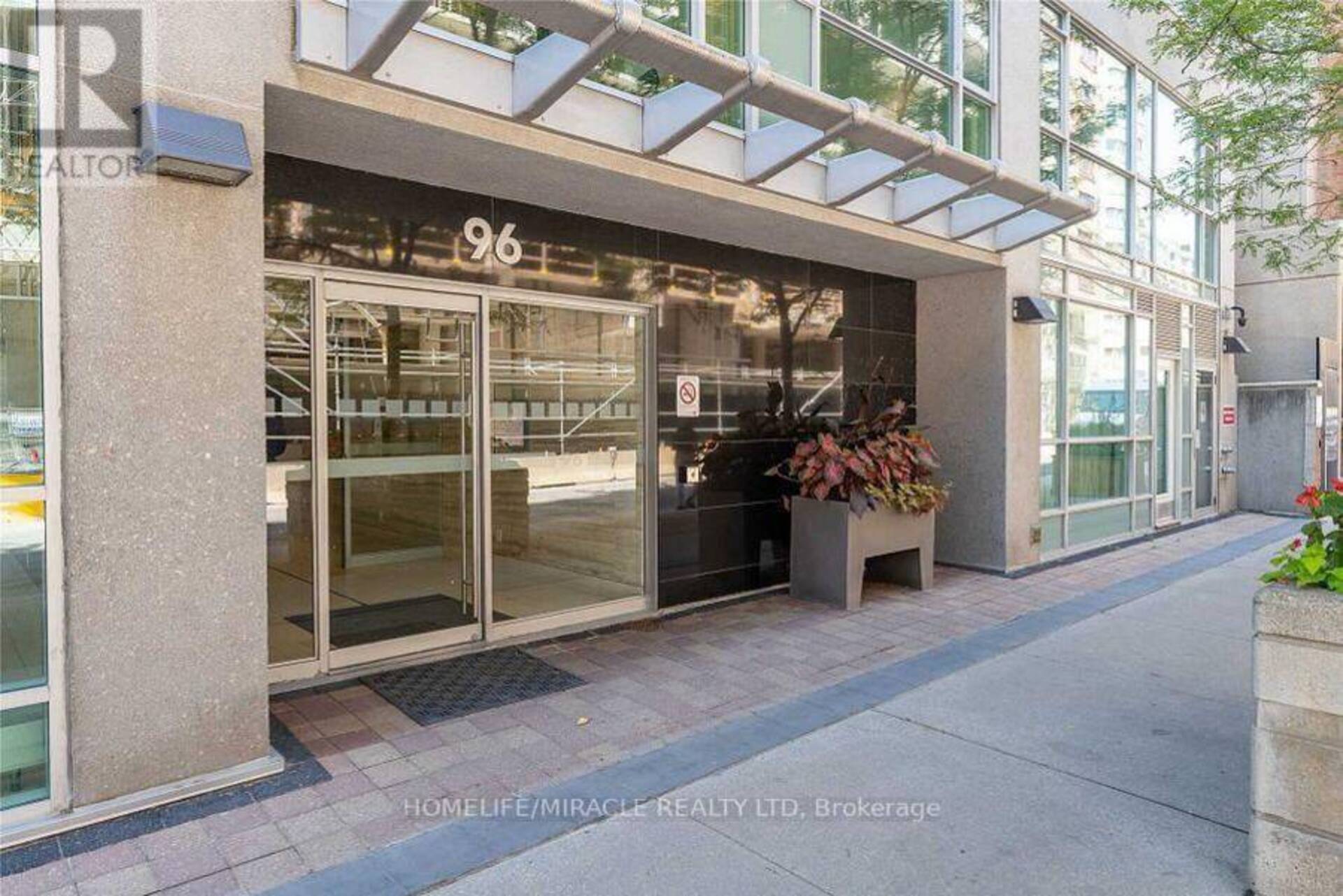 204 - 96 SAINT PATRICK STREET Toronto