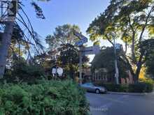 2 - 231 DELAWARE AVENUE Toronto