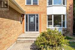 143 GLENWAY CIRCLE Newmarket