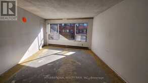 1286 DUNDAS STREET W Toronto