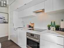 208 - 185 ROEHAMPTON AVENUE Toronto