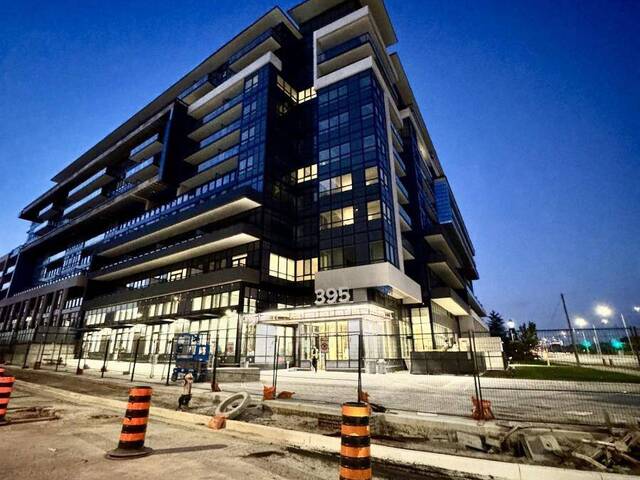 242 - 395 DUNDAS STREET W Oakville Ontario