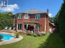 8 CARRIAGE LANE Clarington