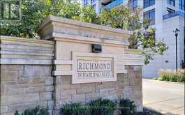 808 - 18 HARDING BOULEVARD Richmond Hill