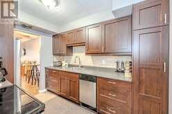 511 - 105 CONROY CRESCENT Guelph