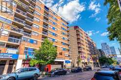 808 - 105 MCCAUL STREET Toronto