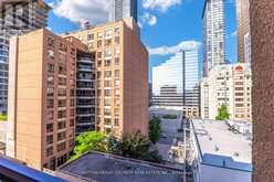 808 - 105 MCCAUL STREET Toronto