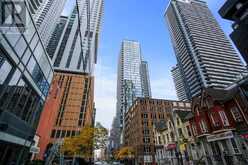 602 - 101 PETER STREET Toronto