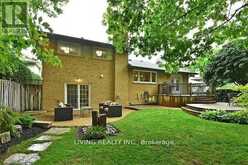 6 HILLAVON DRIVE Toronto