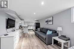 641 BATHURST STREET Toronto