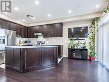 102 PADBURY TRAIL Brampton